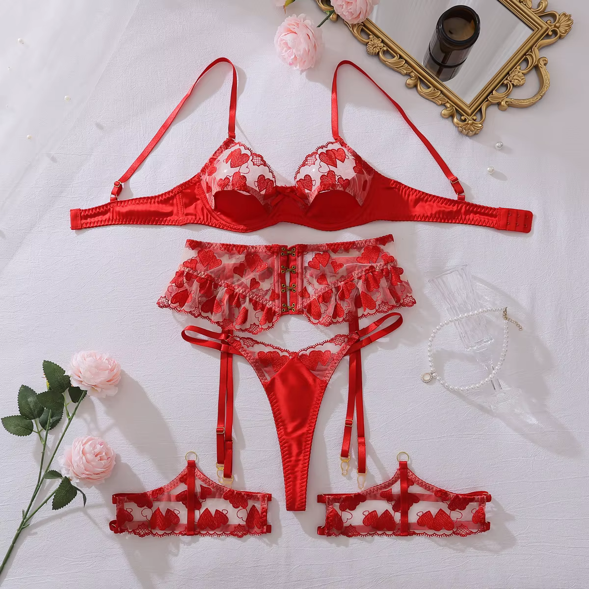 Ensemble de lingerie érotique brodé Cœur Rouge pour femme, 4 pièces : Soutien-gorge push-up à armatu