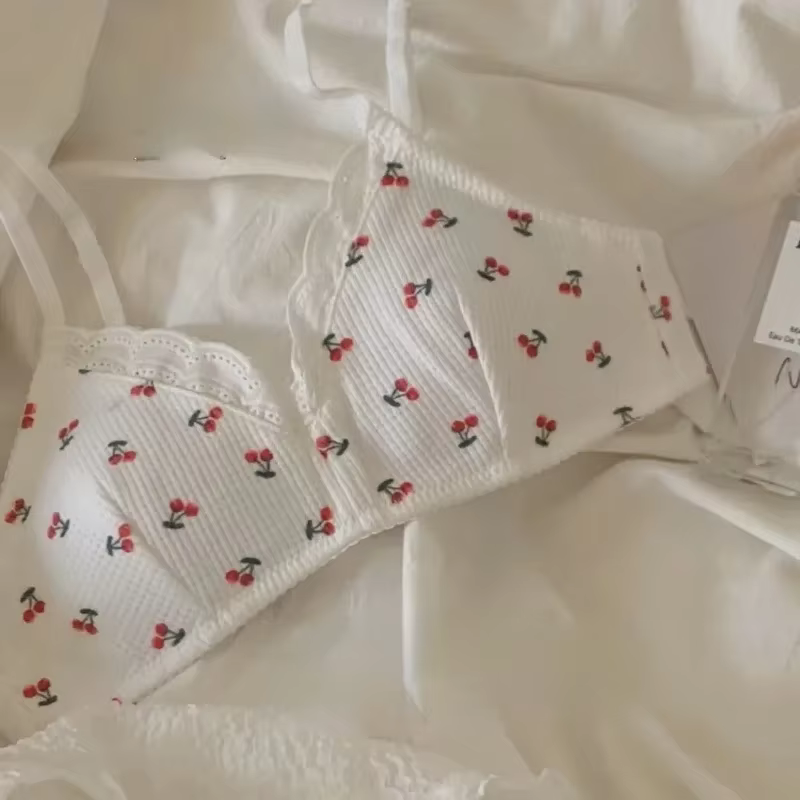 Soutien-gorge coréen simple en dentelle à imprimé cerises, sans couture, pour fille, mignon, froncé,