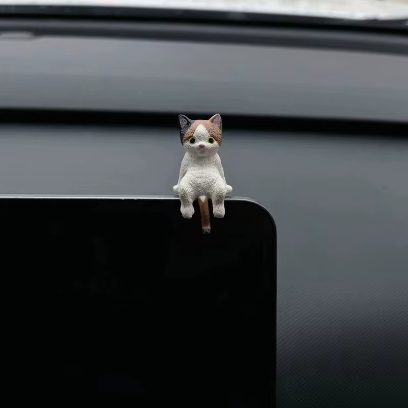 Ornement de voiture inhabituel : poupée de chat endormi fantaisie pour la décoration automobile, mod