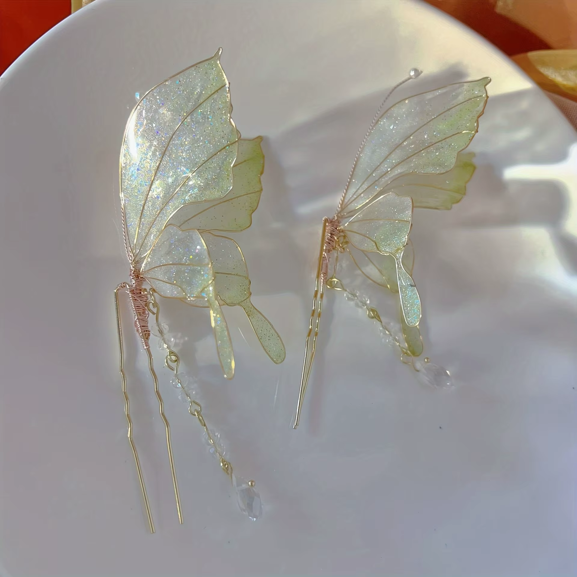 Pince à cheveux papillon enchanteresse, accessoire romantique inspiré de la fée, solo lavage des mai